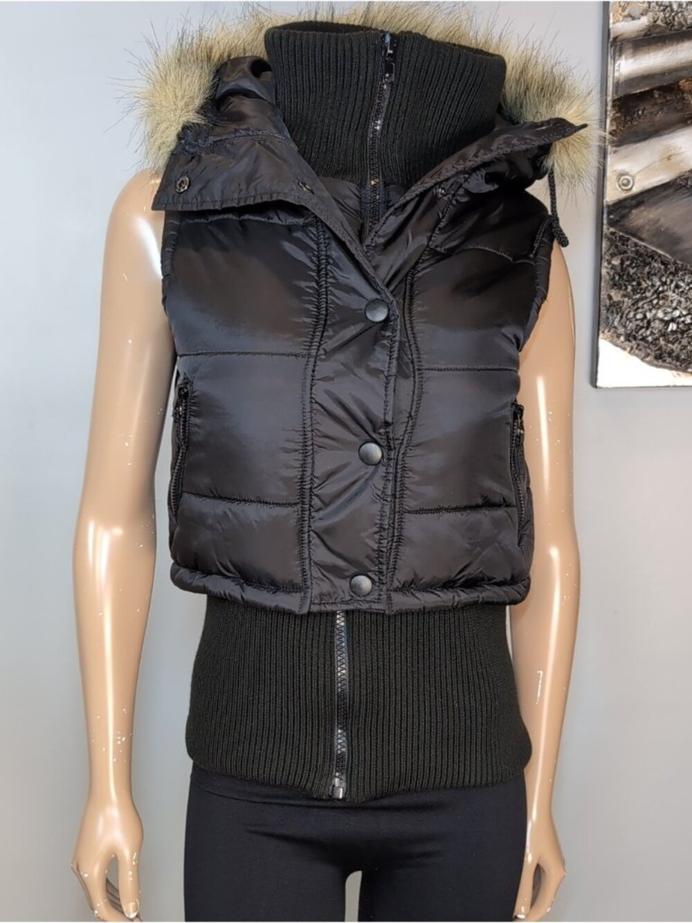 Costa Blanca Black Cropped Puffer Vest Faux Fur Hood Ribbed Knit Size Medium - Picture 2 of 14
